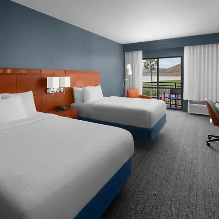 Courtyard By Marriott Santa Clarita Valencia Hotel Exterior photo