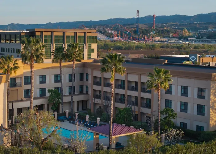 Courtyard By Marriott Santa Clarita Valencia