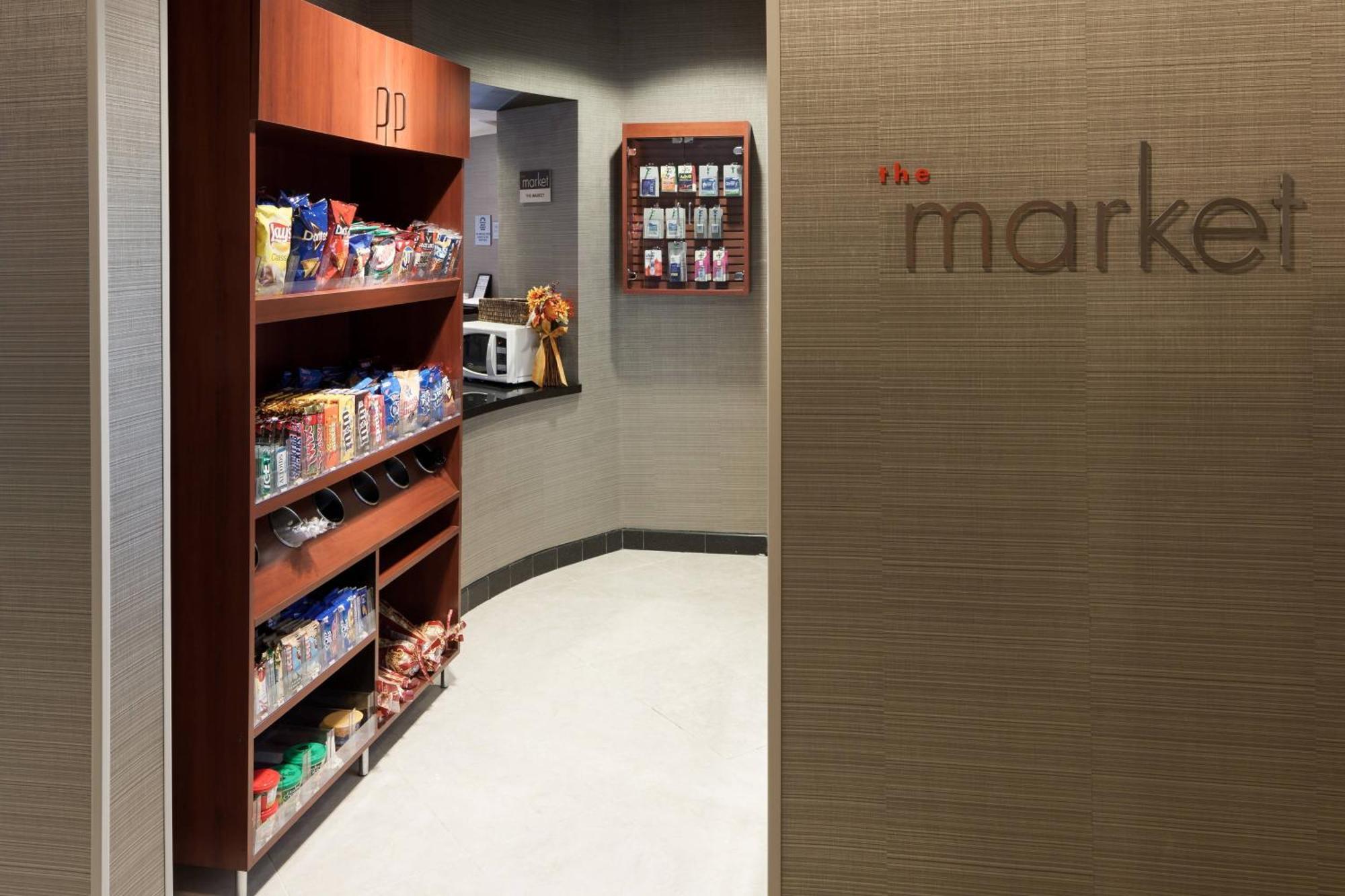 Courtyard By Marriott Santa Clarita Hotel 3*