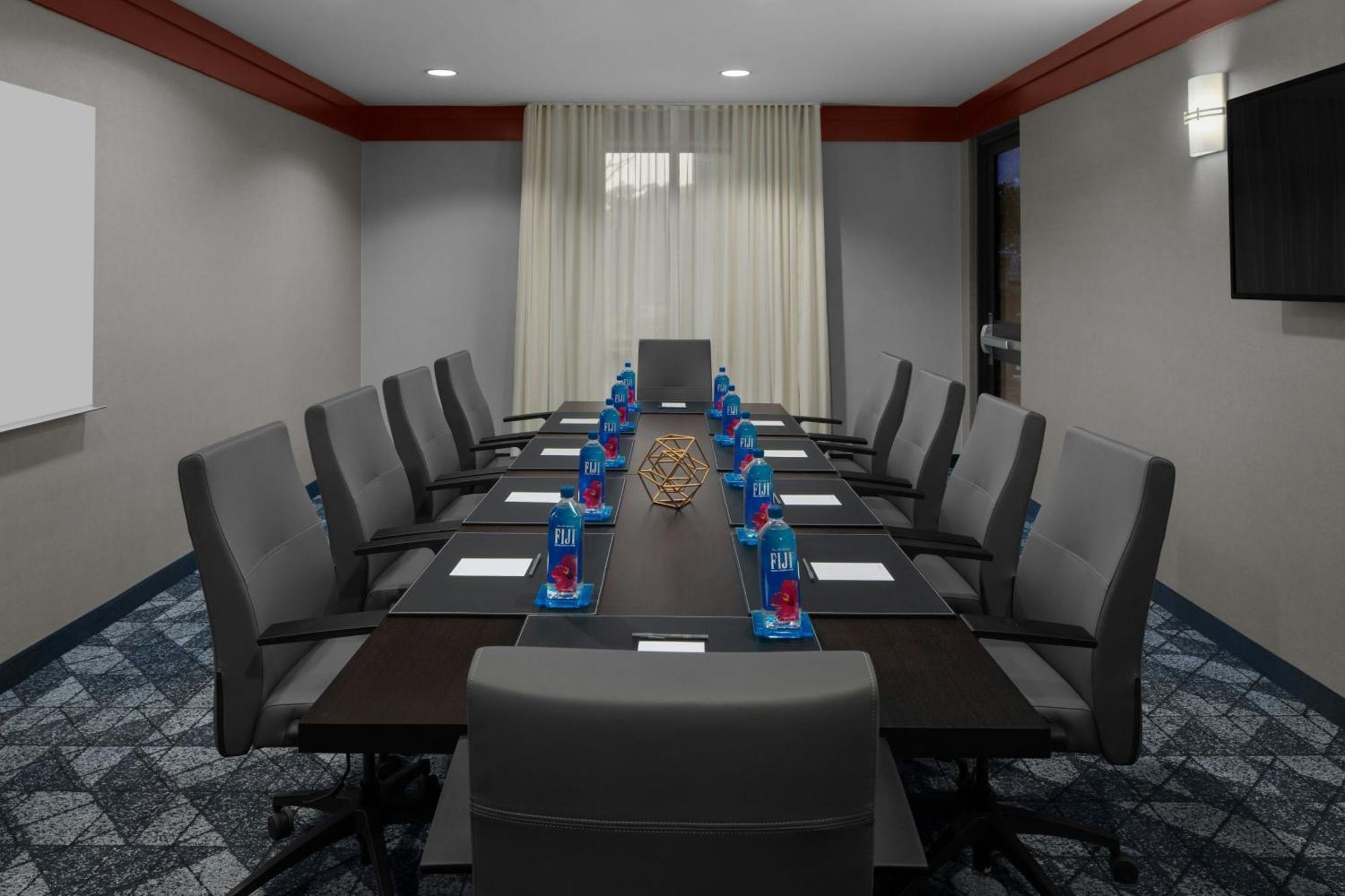 Courtyard By Marriott Santa Clarita 3* Valencia