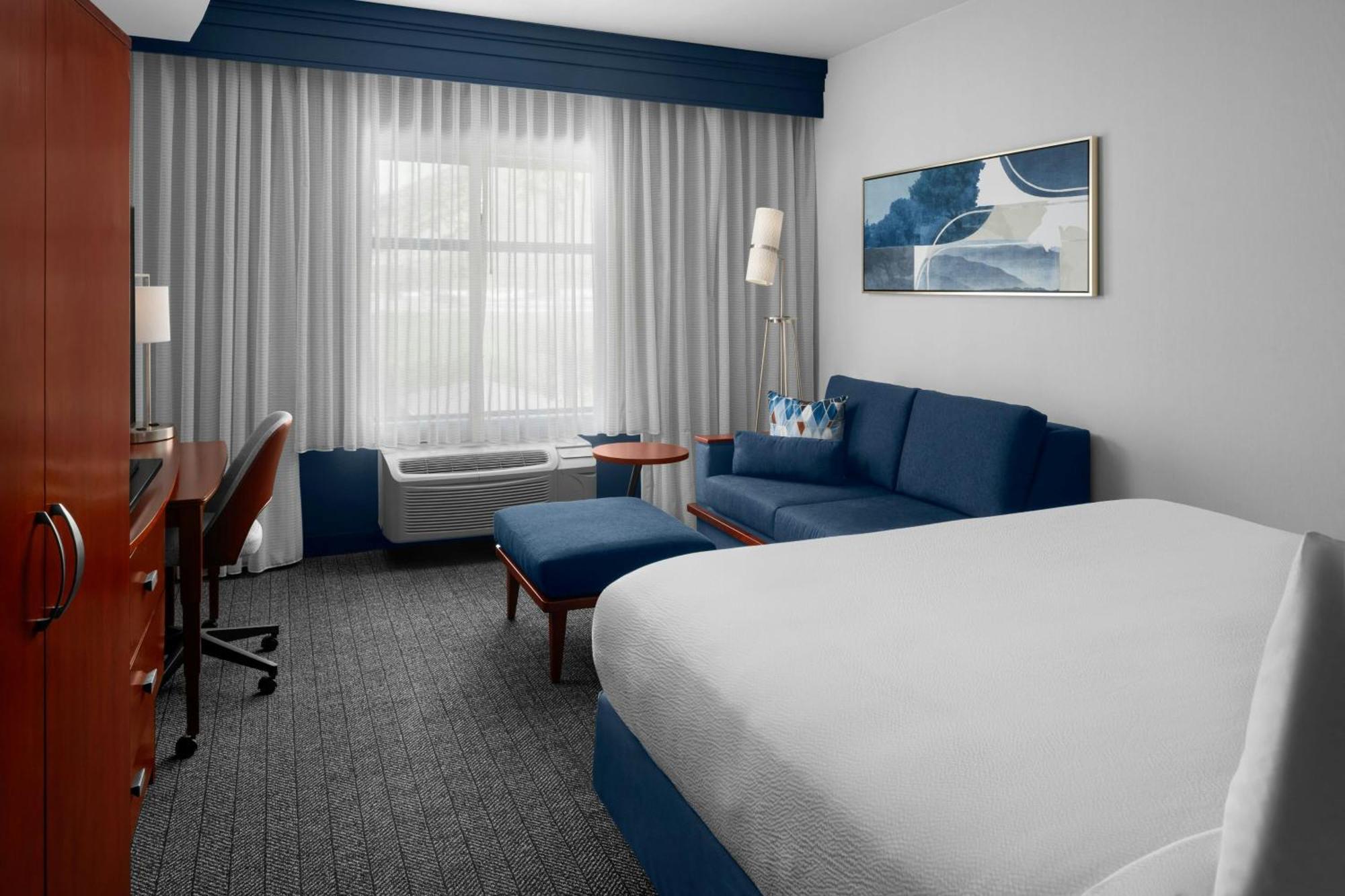 Hotel Courtyard By Marriott Santa Clarita Valencia