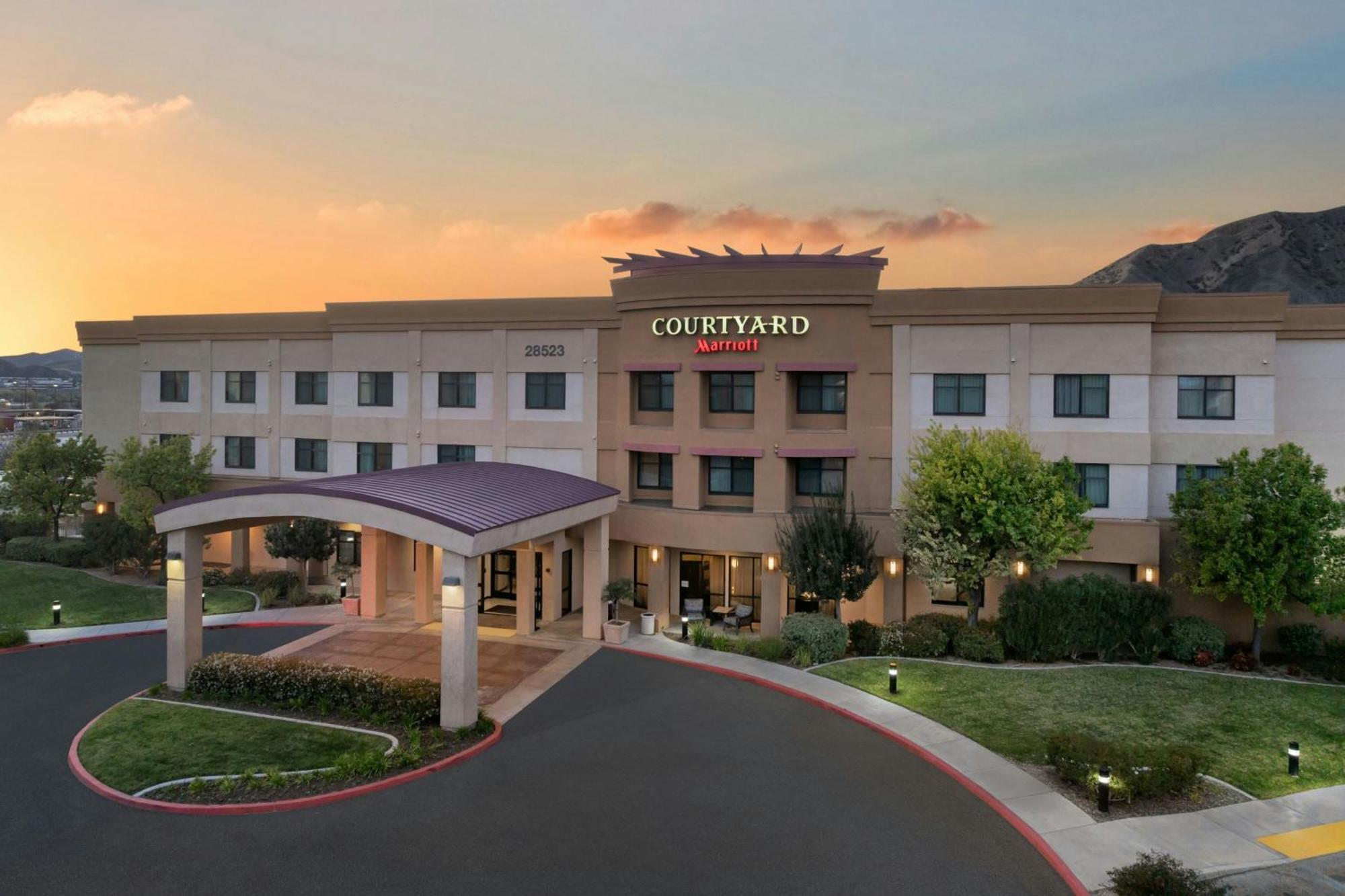 Courtyard By Marriott Santa Clarita Hotel Valencia