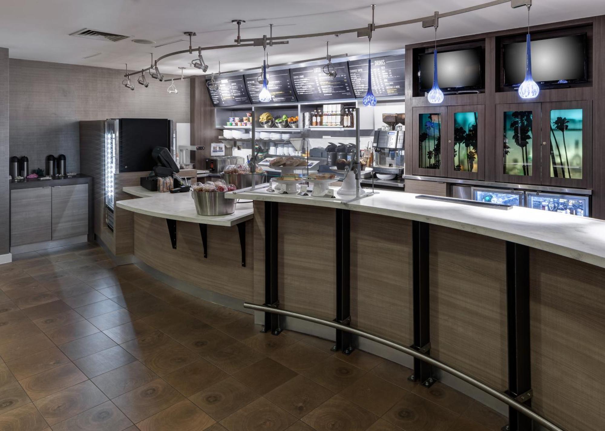 Courtyard By Marriott Santa Clarita Hotel Valencia