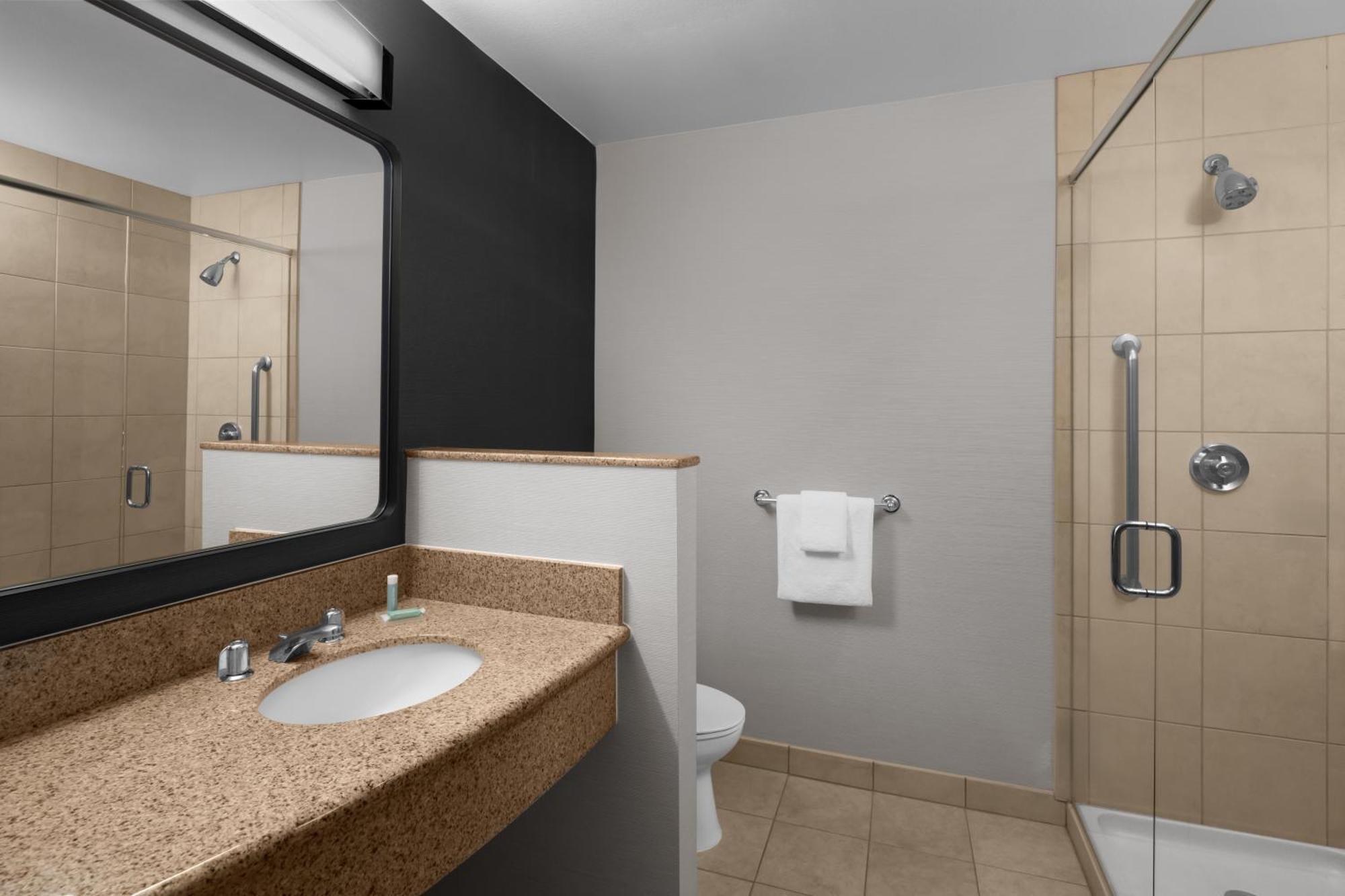 Courtyard By Marriott Santa Clarita 3*